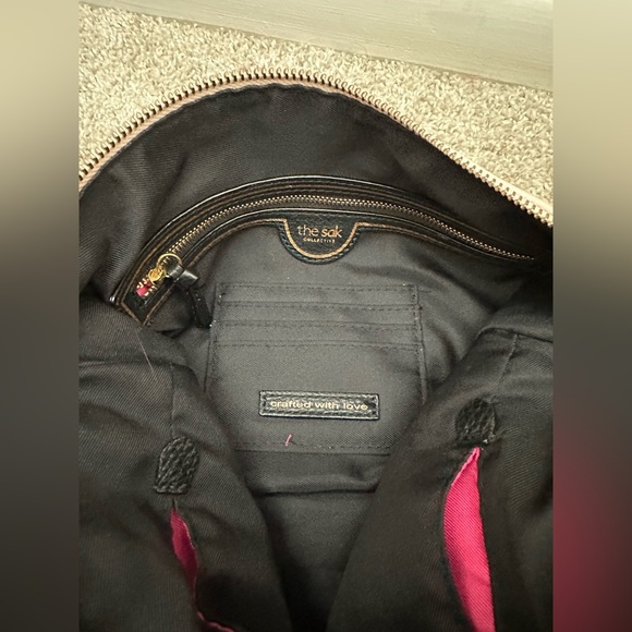 The Sak Purse with embroidered handle - Picture 10 of 14